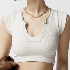 URBAN OUTFITTERS || go for gold tank || size: xs/s || nwot